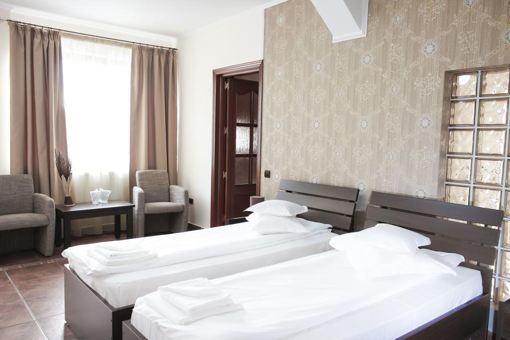 Hotel Rao คลูจ-นาโปกา ภายนอก รูปภาพ