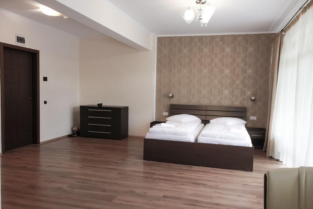 Hotel Rao คลูจ-นาโปกา ภายนอก รูปภาพ